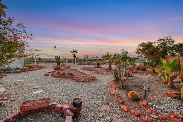 6744 Mountridge Drive, Las Vegas, NV 89110