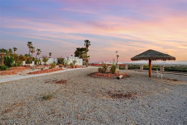 6744 Mountridge Drive, Las Vegas, NV 89110