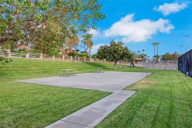 6744 Mountridge Drive, Las Vegas, NV 89110