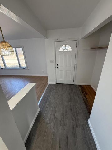 8707 W Petersik STREET, Milwaukee, WI 53224