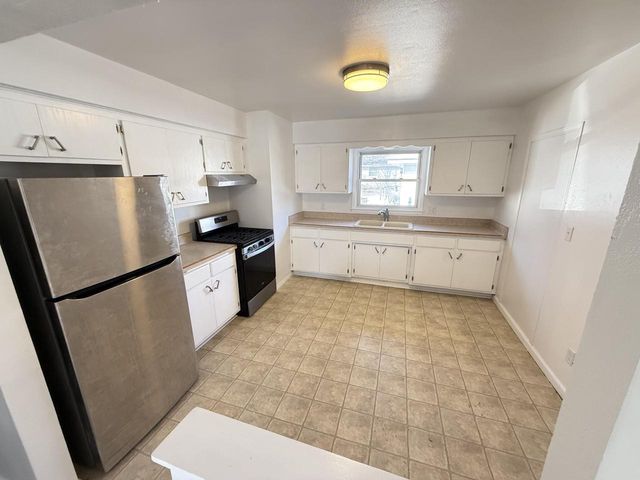 8707 W Petersik STREET, Milwaukee, WI 53224