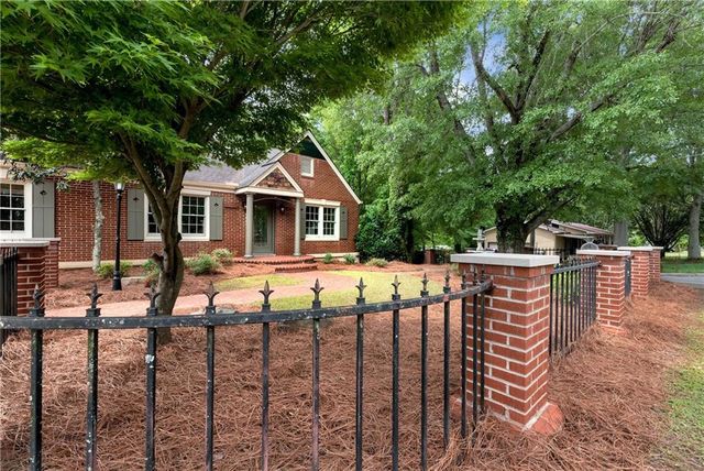 952 Wayside Street, Cornelia, GA 30531