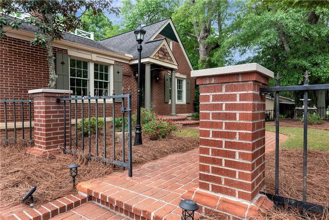 952 Wayside Street, Cornelia, GA 30531