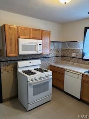 6203 Tyndall Drive, St Louis, MO 63134