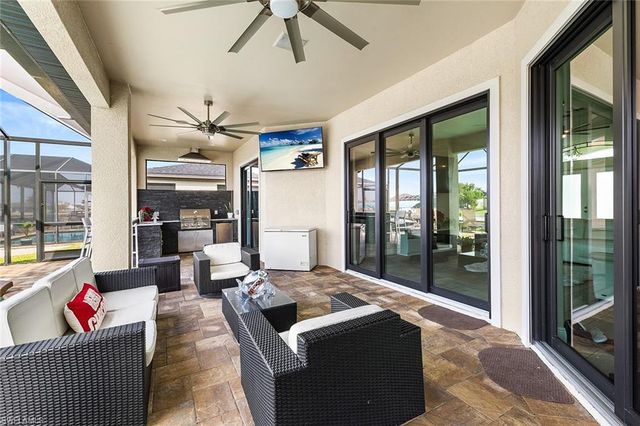 302 NW 32nd PL, Cape Coral, FL 33993