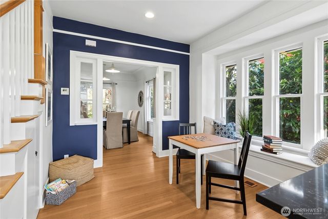 749 N 76th St, Seattle, WA 98103