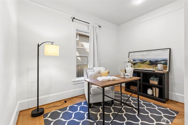 749 N 76th St, Seattle, WA 98103