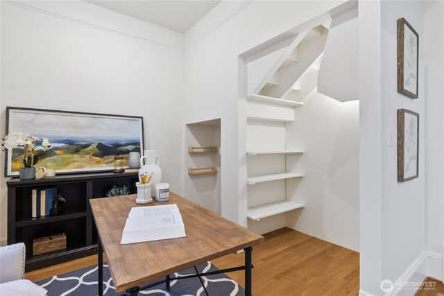 749 N 76th St, Seattle, WA 98103