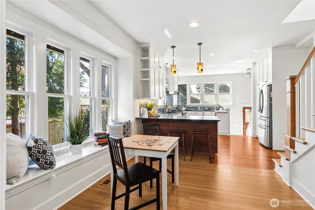 749 N 76th St, Seattle, WA 98103