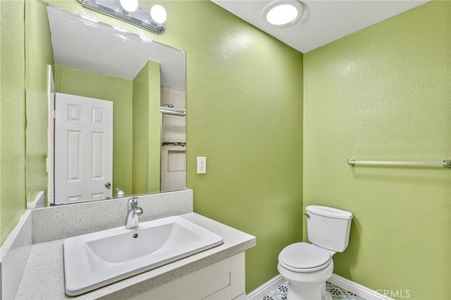 4012 S Budlong Avenue, Los Angeles, CA 90037