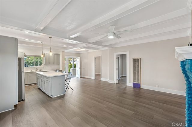 4012 S Budlong Avenue, Los Angeles, CA 90037