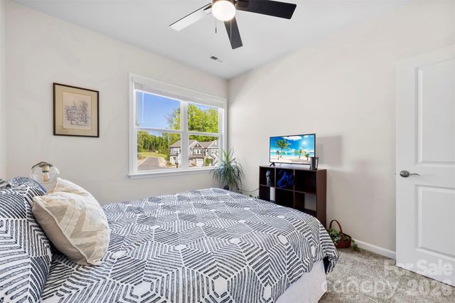 5320 Somerset Hill Lane, Charlotte, NC 28269