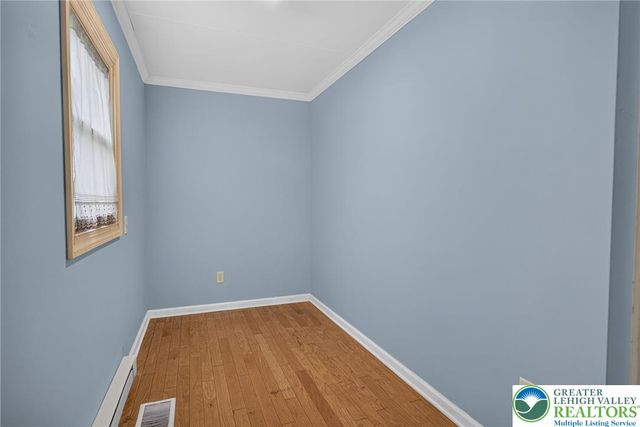 309 Stelko Avenue, Lopatcong, NJ 08865