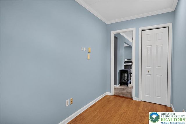309 Stelko Avenue, Lopatcong, NJ 08865