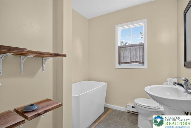 309 Stelko Avenue, Lopatcong, NJ 08865