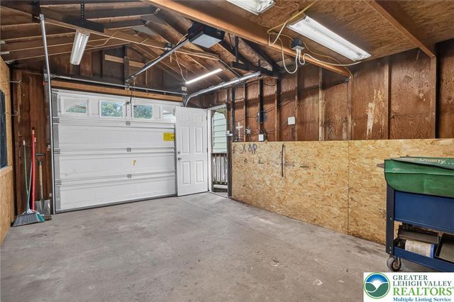 309 Stelko Avenue, Lopatcong, NJ 08865
