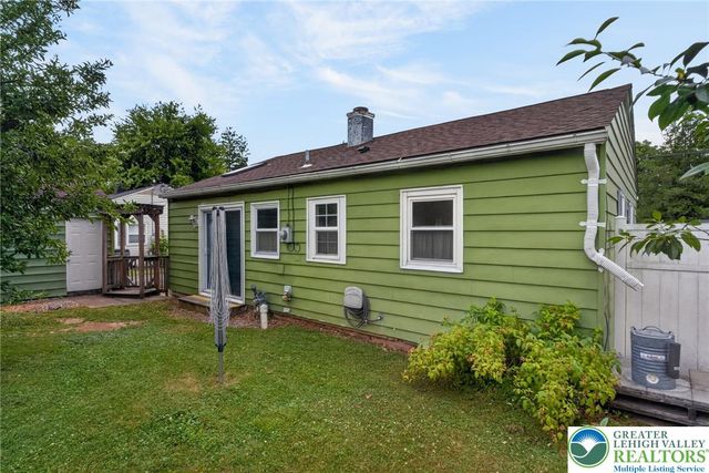 309 Stelko Avenue, Lopatcong, NJ 08865
