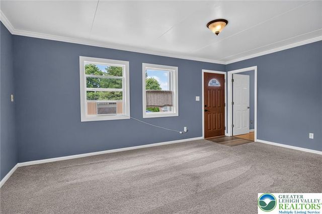 309 Stelko Avenue, Lopatcong, NJ 08865