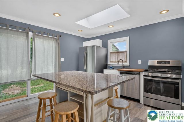 309 Stelko Avenue, Lopatcong, NJ 08865