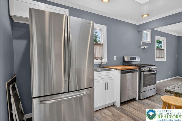 309 Stelko Avenue, Lopatcong, NJ 08865