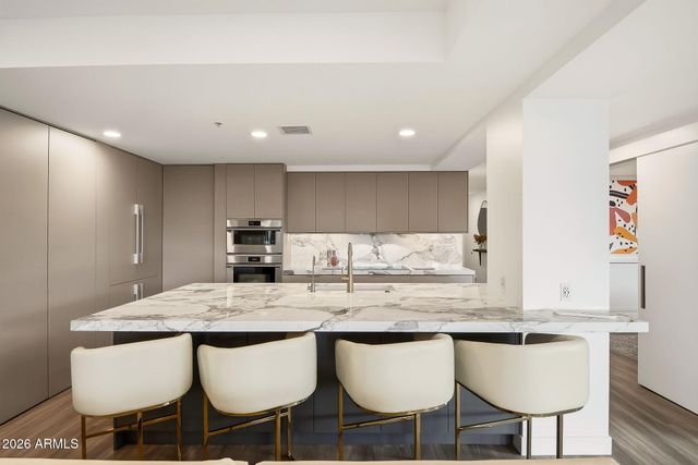 7141 E Rancho Vista Drive 6008, Scottsdale, AZ 85251