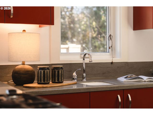 515 Nw ALBEMARLE Ter, Portland, OR 97210