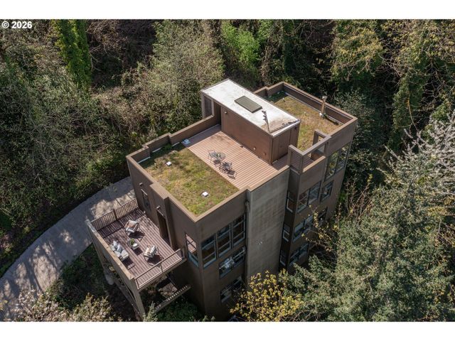 515 Nw ALBEMARLE Ter, Portland, OR 97210