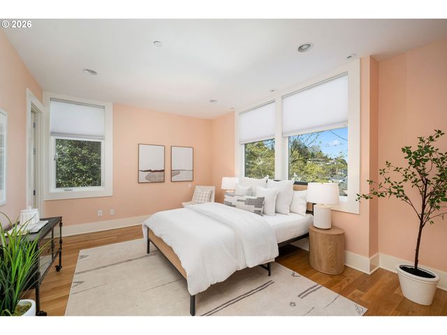 515 Nw ALBEMARLE Ter, Portland, OR 97210