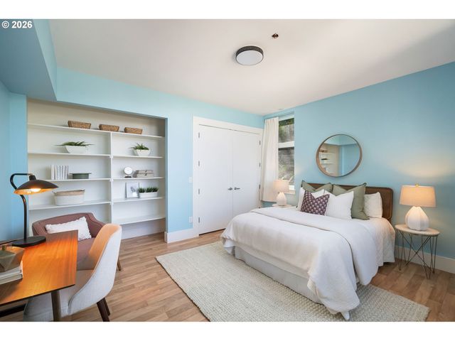 515 Nw ALBEMARLE Ter, Portland, OR 97210