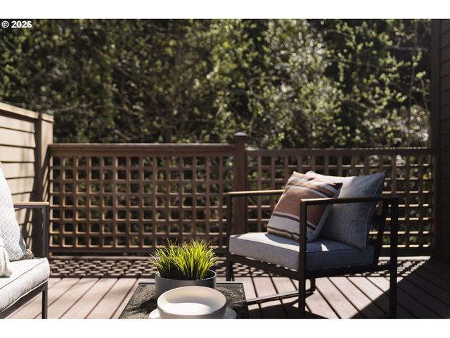 515 Nw ALBEMARLE Ter, Portland, OR 97210