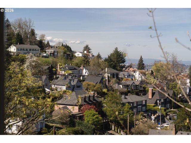 515 Nw ALBEMARLE Ter, Portland, OR 97210