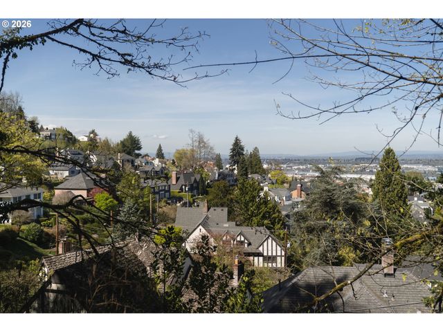 515 Nw ALBEMARLE Ter, Portland, OR 97210