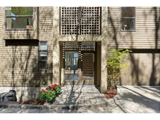 515 Nw ALBEMARLE Ter, Portland, OR 97210