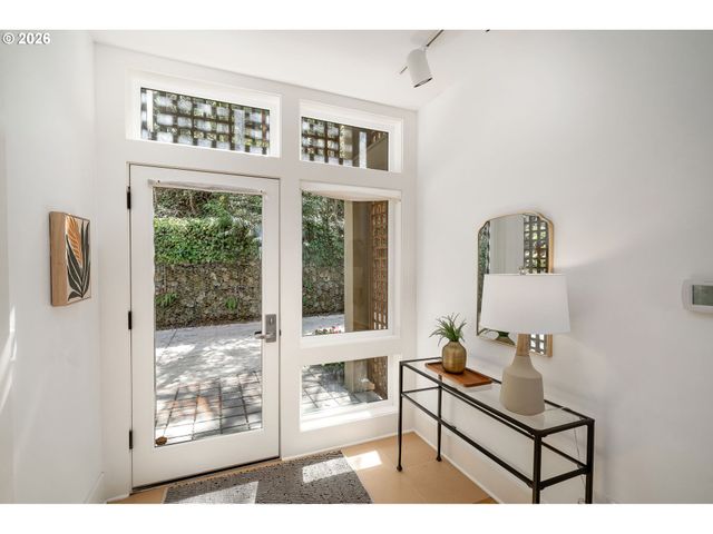 515 Nw ALBEMARLE Ter, Portland, OR 97210