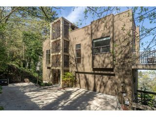 515 Nw ALBEMARLE Ter, Portland, OR 97210