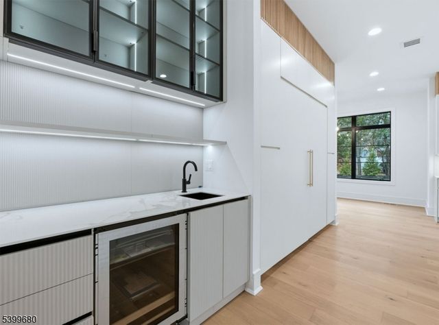 12 Irene Ct, Demarest Boro, NJ 07627