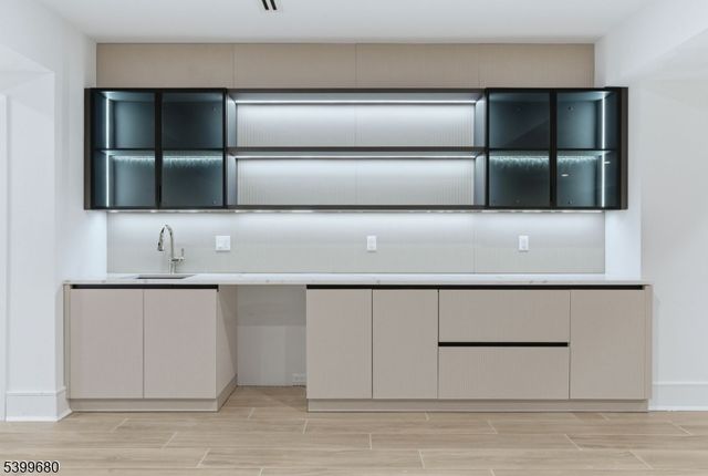 12 Irene Ct, Demarest Boro, NJ 07627