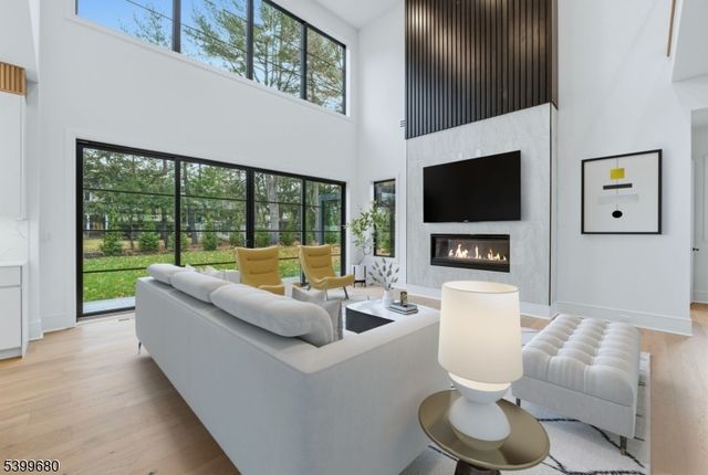 12 Irene Ct, Demarest Boro, NJ 07627