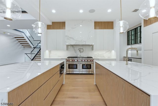 12 Irene Ct, Demarest Boro, NJ 07627