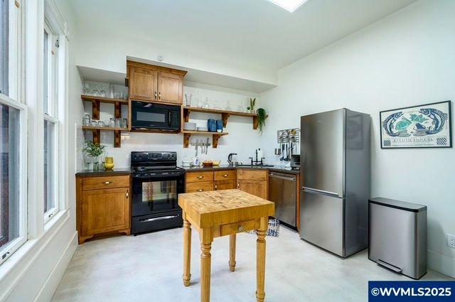 206 NE 10th St, Mcminnville, OR 97128