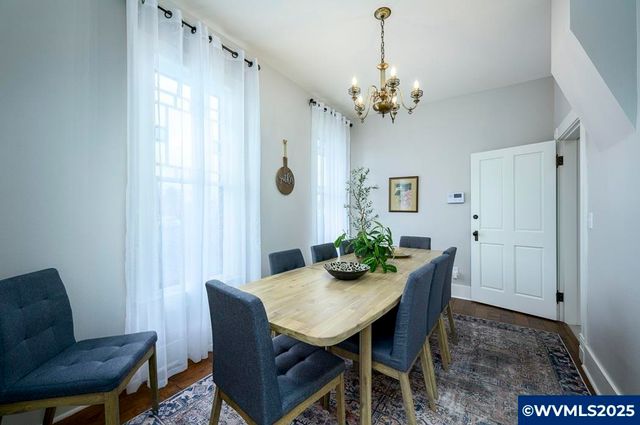 206 NE 10th St, Mcminnville, OR 97128