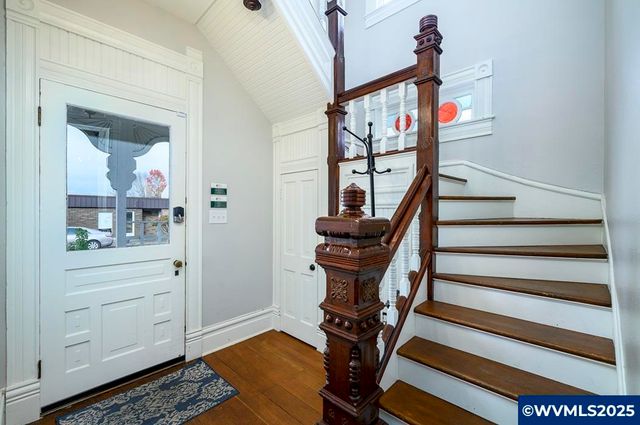 206 NE 10th St, Mcminnville, OR 97128