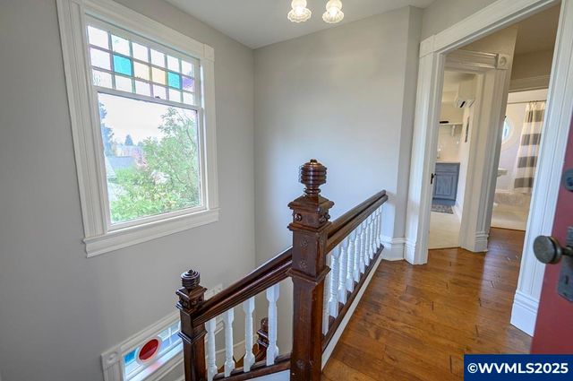 206 NE 10th St, Mcminnville, OR 97128