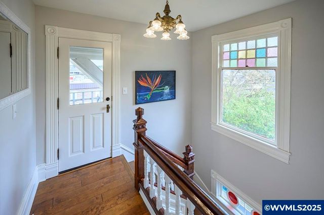 206 NE 10th St, Mcminnville, OR 97128