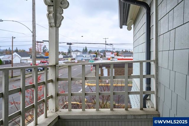 206 NE 10th St, Mcminnville, OR 97128