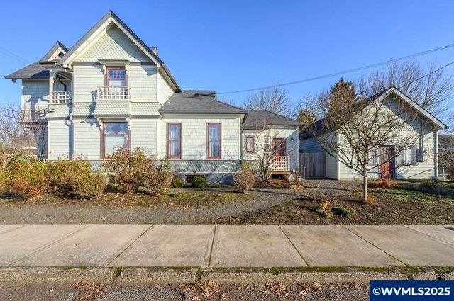 206 NE 10th St, Mcminnville, OR 97128