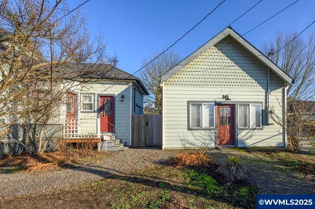 206 NE 10th St, Mcminnville, OR 97128