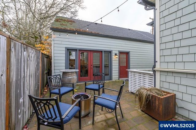 206 NE 10th St, Mcminnville, OR 97128