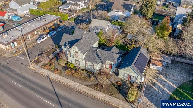 206 NE 10th St, Mcminnville, OR 97128