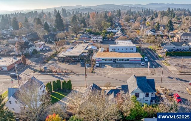 206 NE 10th St, Mcminnville, OR 97128